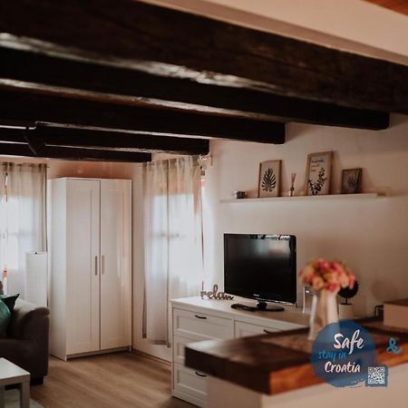 Kuca Za Odmor Lang Villa Karlovac Bagian luar foto